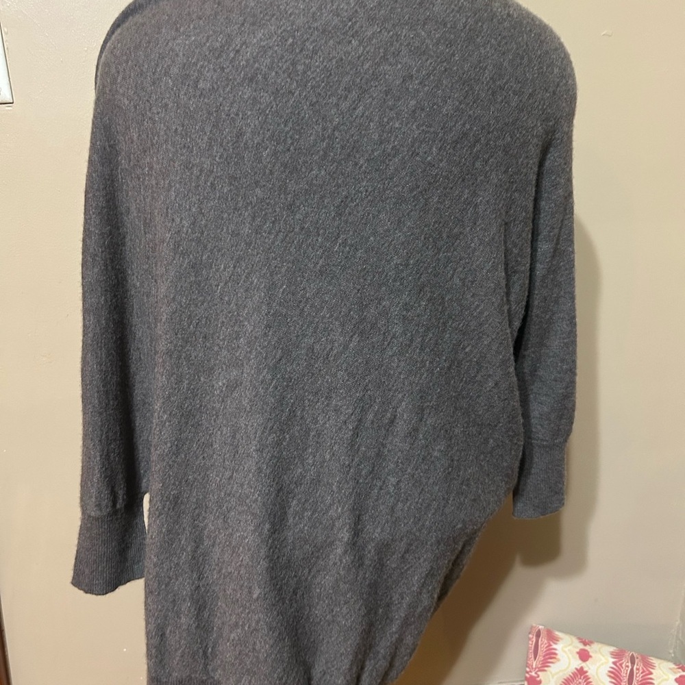 Vince Grey 100% Cashmere Artsy Ribbed Cocoon Asymmetrical Sweater M - Picture 10 of 10